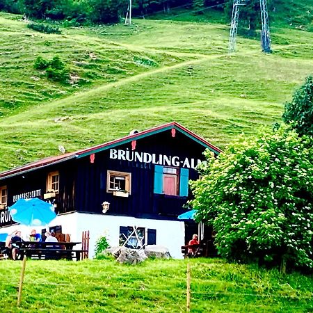 Отель Bruendling-Alm Berggasthof Auf 1167M Auf Dem Hochfelln Берген Экстерьер фото