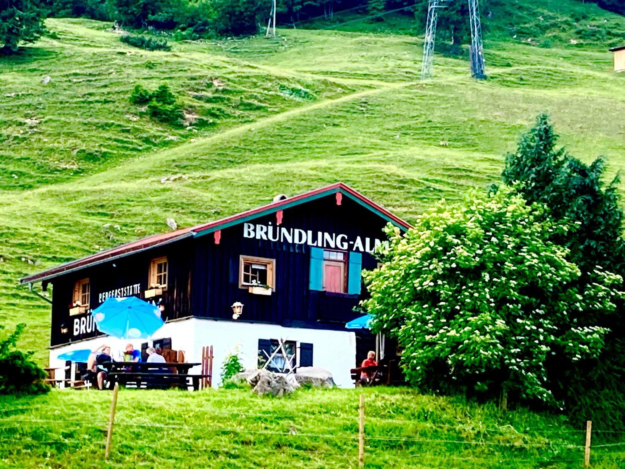 Отель Bruendling-Alm Berggasthof Auf 1167M Auf Dem Hochfelln Берген Экстерьер фото